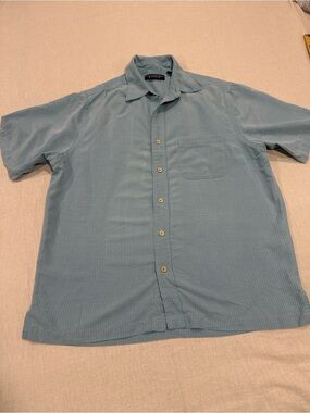 Roundtree & Yorke Men's Light Blue Short-Sleeve Button-Down Shirt size medium